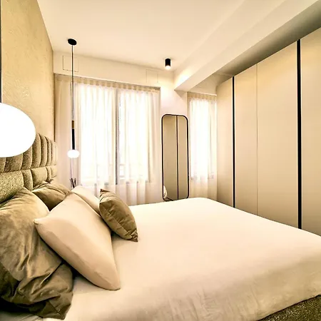 Apartamento Picasso Golden House Next To Duomo Milão